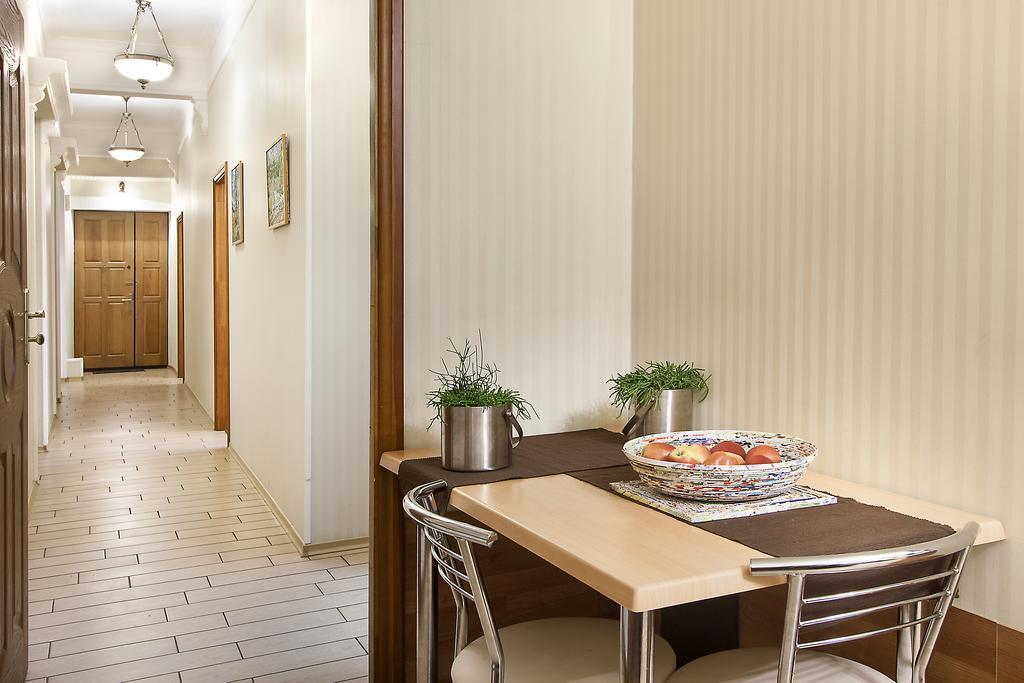 Bessarabka Apartments Kyjev Pokoj fotografie